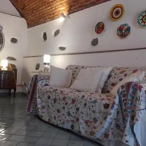 https://vivi-the-holiday.taorminaitalyhotels.com